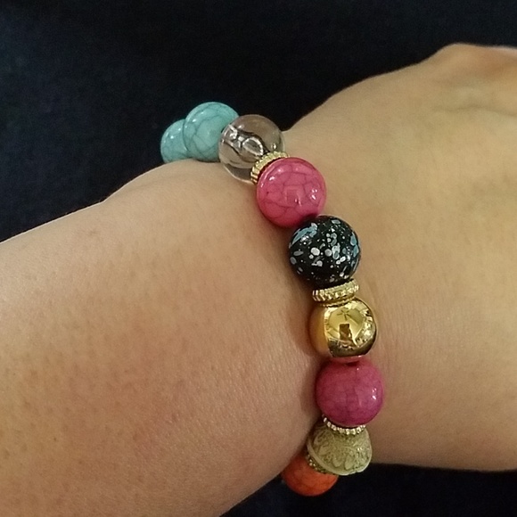 Bracelets & Bangles - Picture 7 of 8